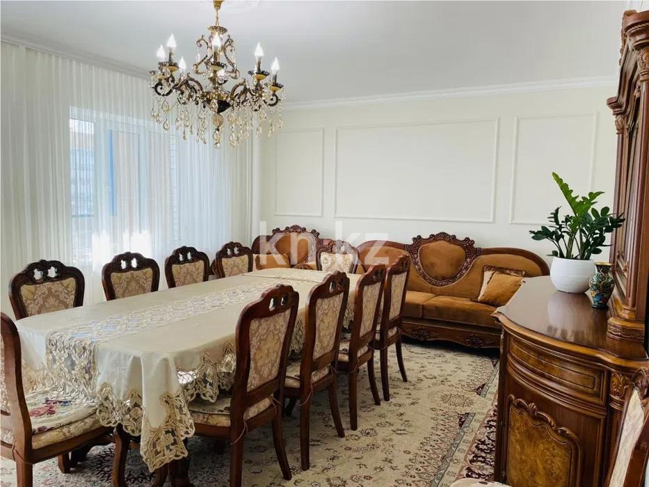 Продажа 4-комнатной квартиры, 140 м², ул. Иманбаевой, дом  7б в Астане