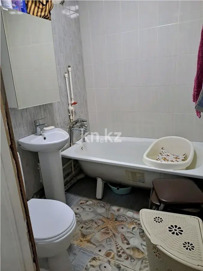 Продажа 1-комнатной квартиры, 32 м², мкр-н 12, дом  14 в Караганде - фото 3