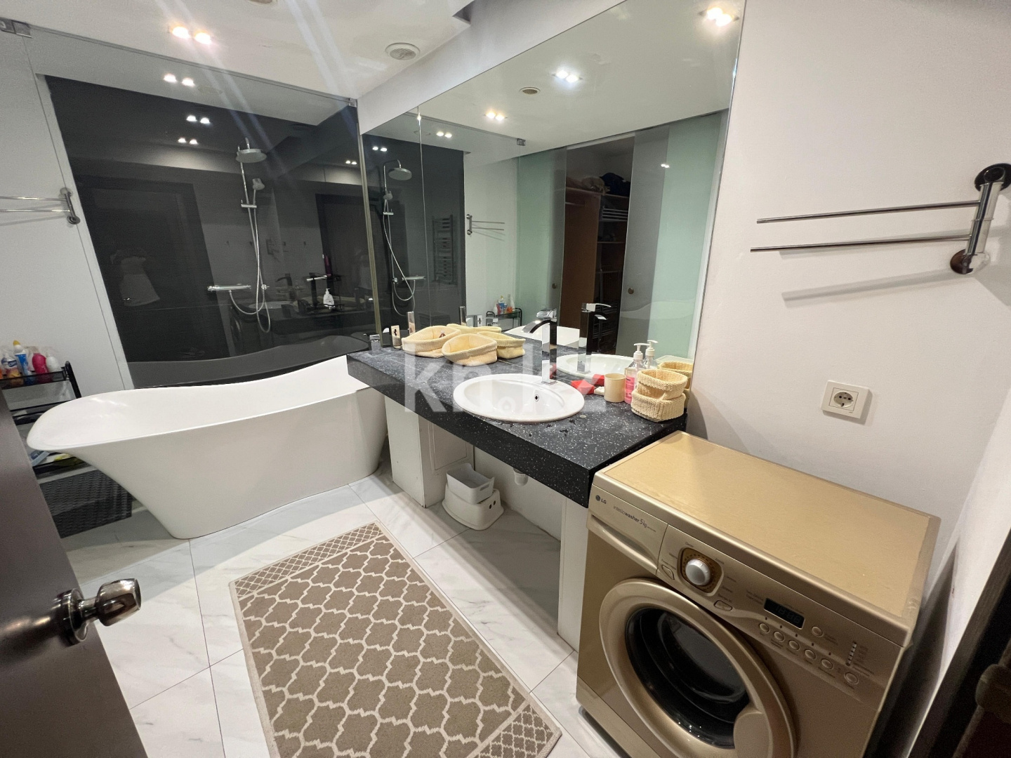 Продажа 3-комнатной квартиры, 80 м² - Продажа квартир в Алматы - страница 8 фото 11 из 16