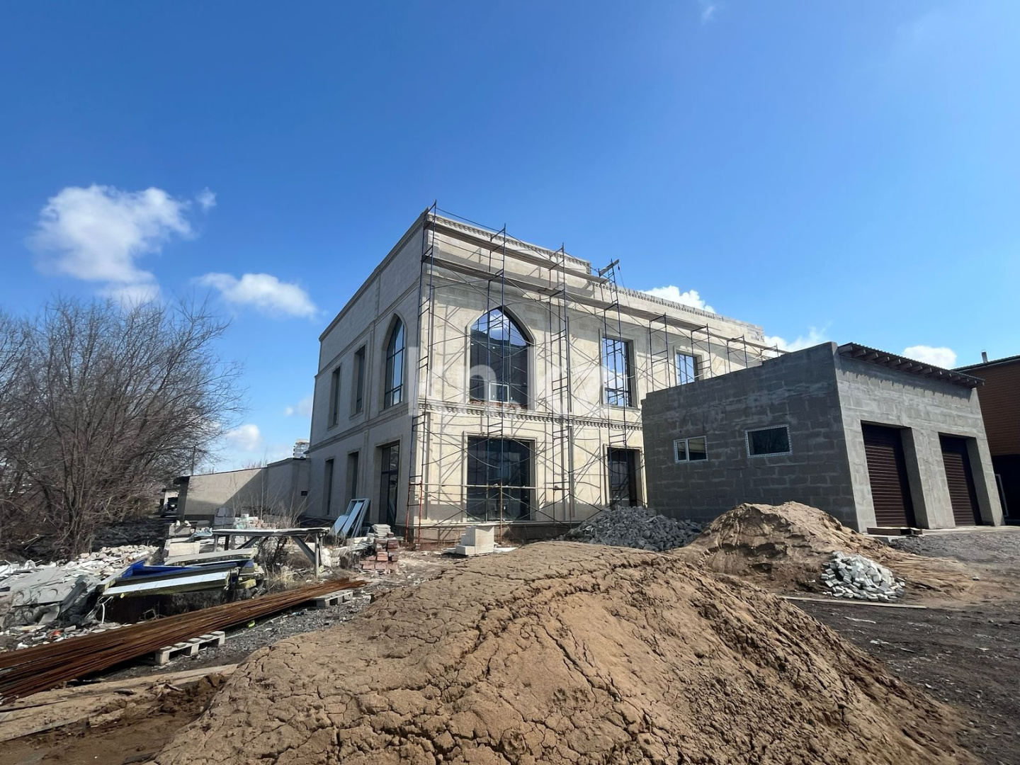 Аренда , 1000 м², 138 учетный квартал - Аренда жилой и коммерческой недвижимости в Караганде фото 1 из 4