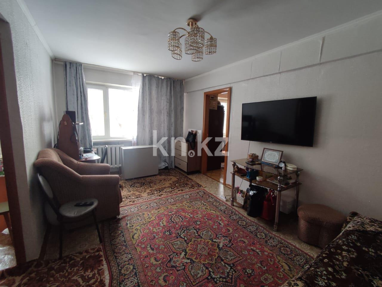 Продажа 2-комнатной квартиры, 45 м², ул. Парковая - Продажа и аренда недвижимости в Шахтинске фото 1 из 11