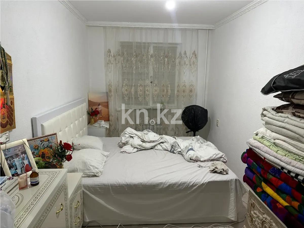 Продажа 3-комнатной квартиры, 60 м², мкр-н 10, дом  4 в Алматы - фото 2