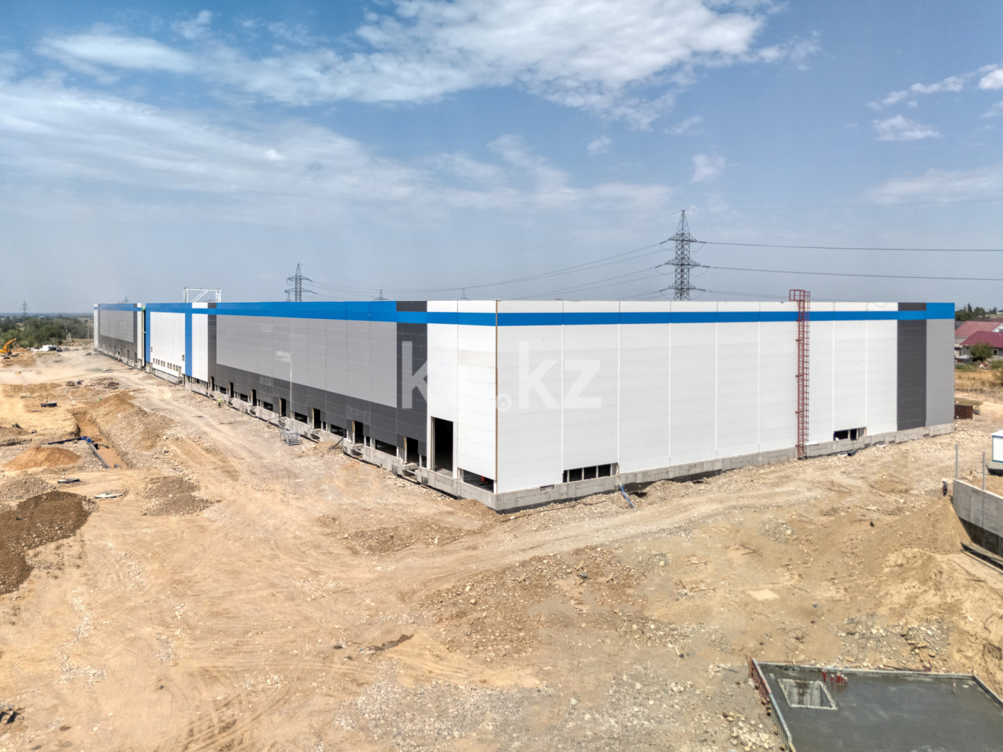 Аренда , 1568 м², Кульджинский тракт, дом  200 - Аренда баз, складов и промышленной недвижимости в Алматы фото 2 из 10