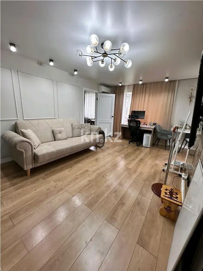 Продажа 2-комнатной квартиры, 40 м², ул. Лободы, дом  42 - Продажа квартир в Караганде фото 1 из 4