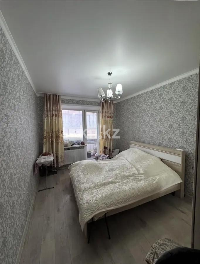 Продажа 3-комнатной квартиры, 78 м², пр. Республики, дом  1/4 в Караганде - фото 3