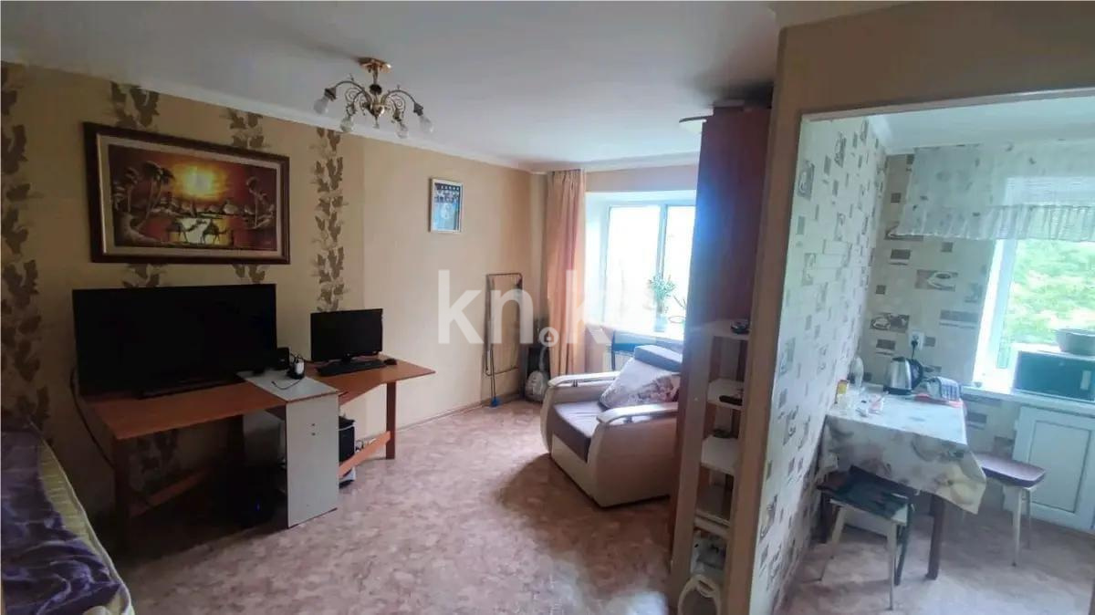 Продажа 1-комнатной квартиры, 33 м², мкр-н 12 - Продажа квартир в Караганде фото 1 из 4
