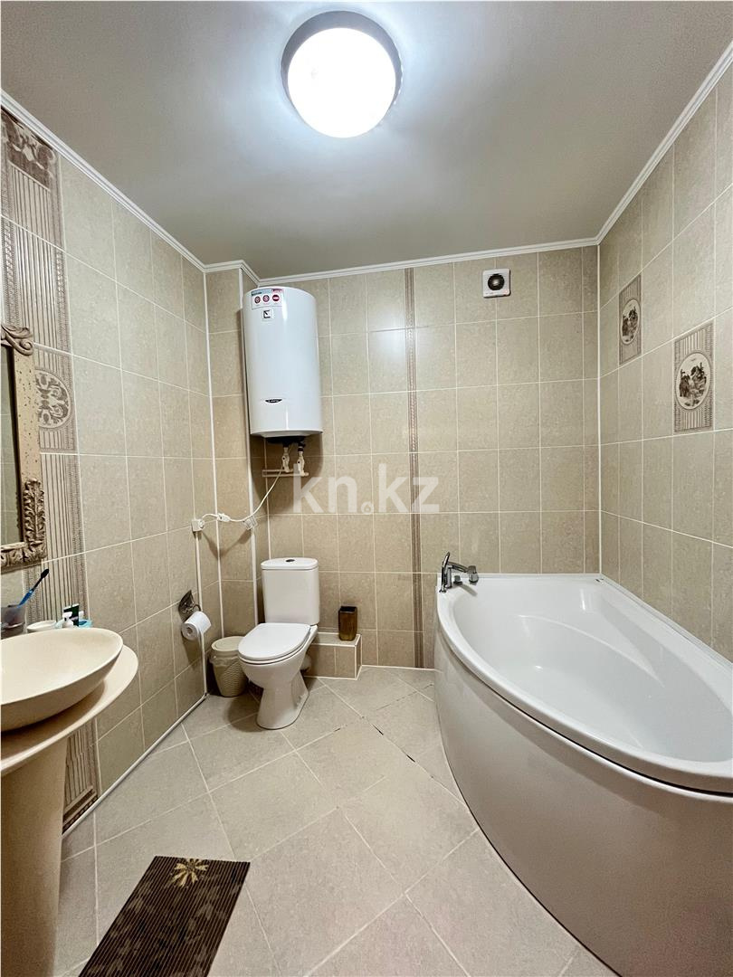 Продажа 5-комнатного дома, 300 м², ул. Муканова, дом  45/14 - Продажа квартир в Казахстане фото 16 из 21