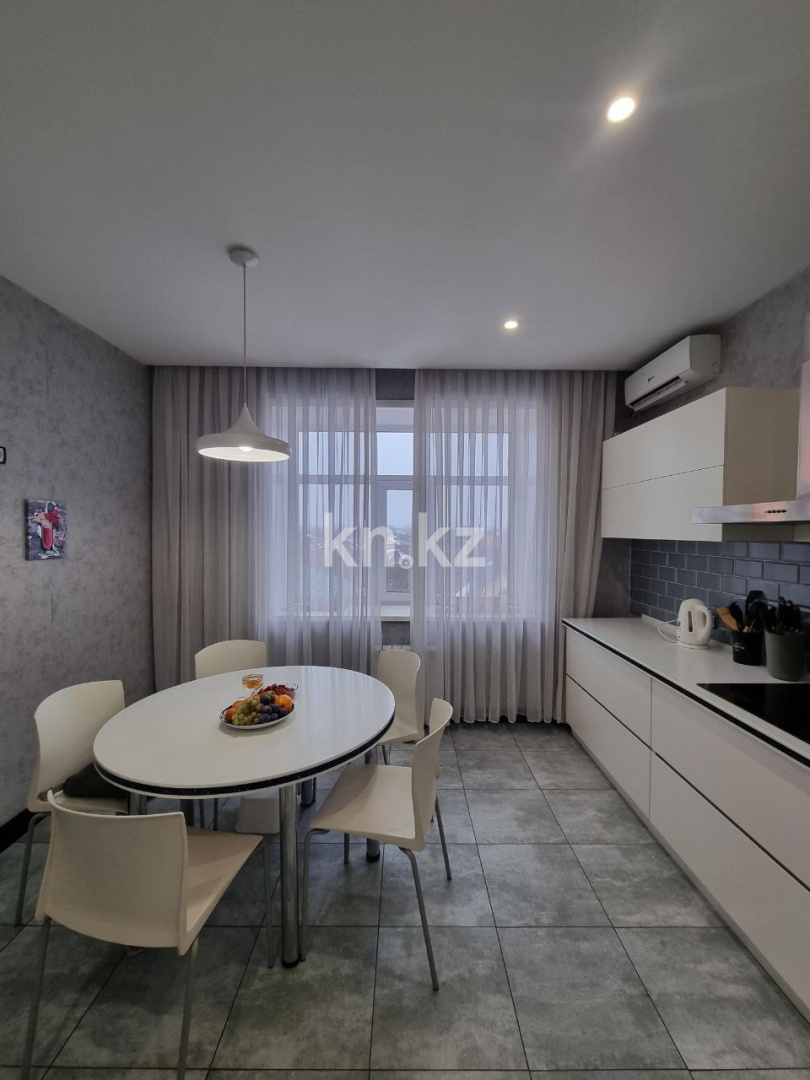 Продажа 4-комнатной квартиры, 160 м², ул. Аманжолова, дом  65/4 в Караганде - фото 14