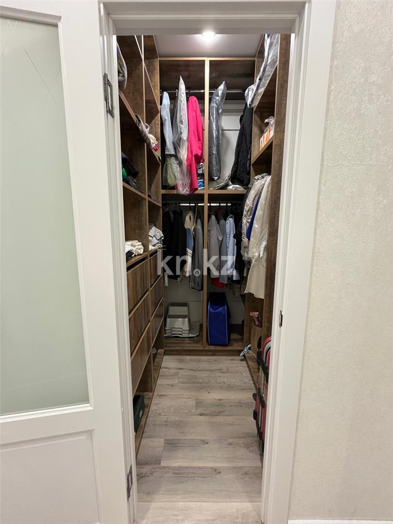 Продажа 3-комнатной квартиры, 89 м², ул. Букетова - Продажа  трехкомнатных квартир в Караганде фото 9 из 17