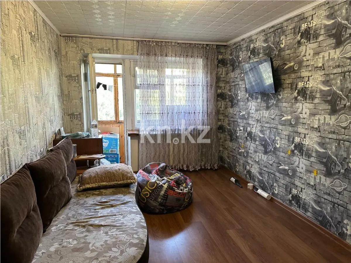 Продажа 3-комнатной квартиры, 50 м², пр. Бухар-жырау, дом  75/2 - Продажа квартир в Караганде без посредников фото 1 из 4