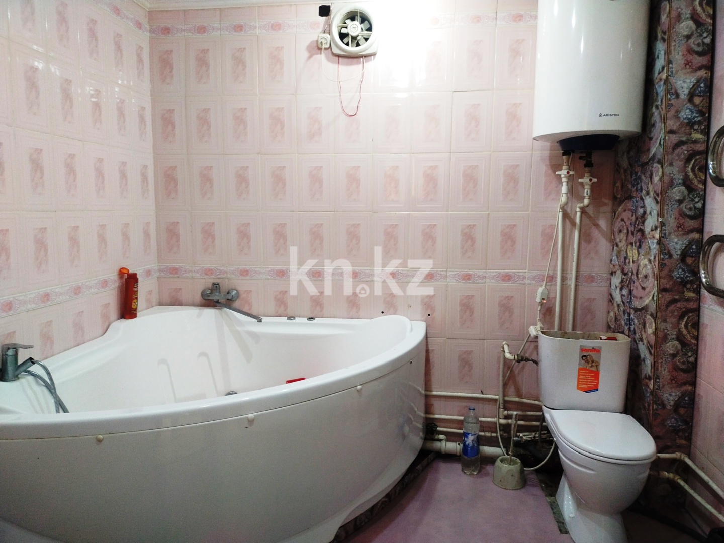 Продажа 3-комнатной квартиры, 79 м², ул. Гапеева, дом  1 в Караганде - фото 8