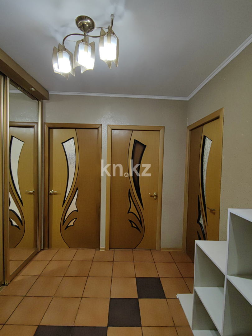 Продажа 3-комнатной квартиры, 75 м², 1 кв-л, дом  10 в Караганде - фото 27