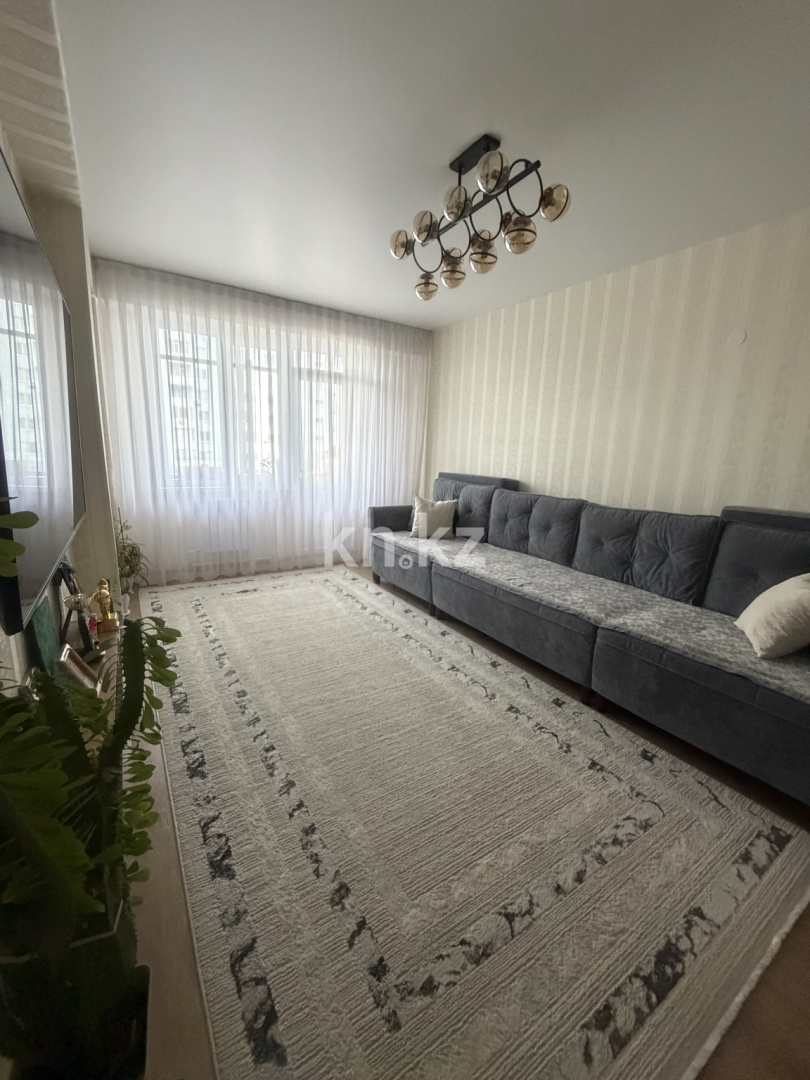 Продажа 3-комнатной квартиры, 82.1 м² - Продажа квартир в Усть-Каменогорске фото 2 из 14