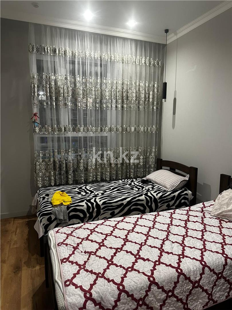 Продажа 3-комнатной квартиры, 79 м², ул. Муканова в Караганде - фото 4