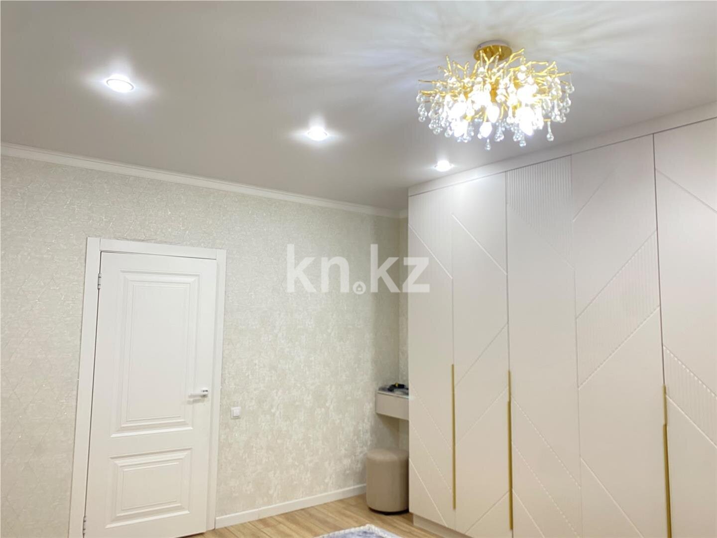 Продажа 4-комнатной квартиры, 100 м² в Караганде - фото 4