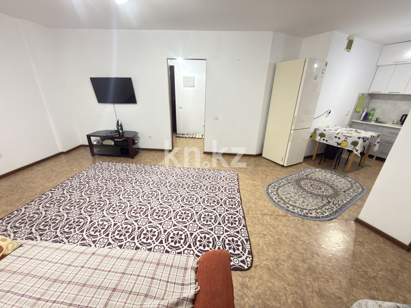 Продажа 1-комнатной квартиры, 41 м² - Продажа однокомнатных квартир в кирпичном доме в Караганде фото 4 из 19