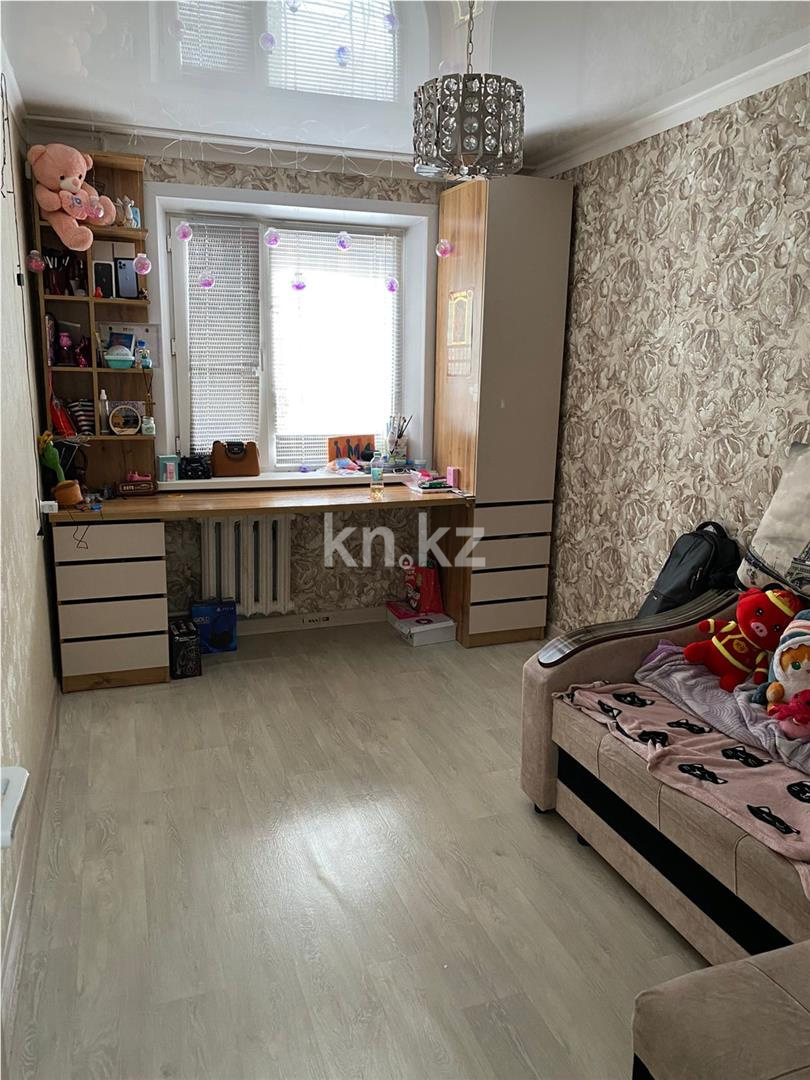 Продажа 3-комнатной квартиры, 62 м², мкр-н 17 в Караганде - фото 8