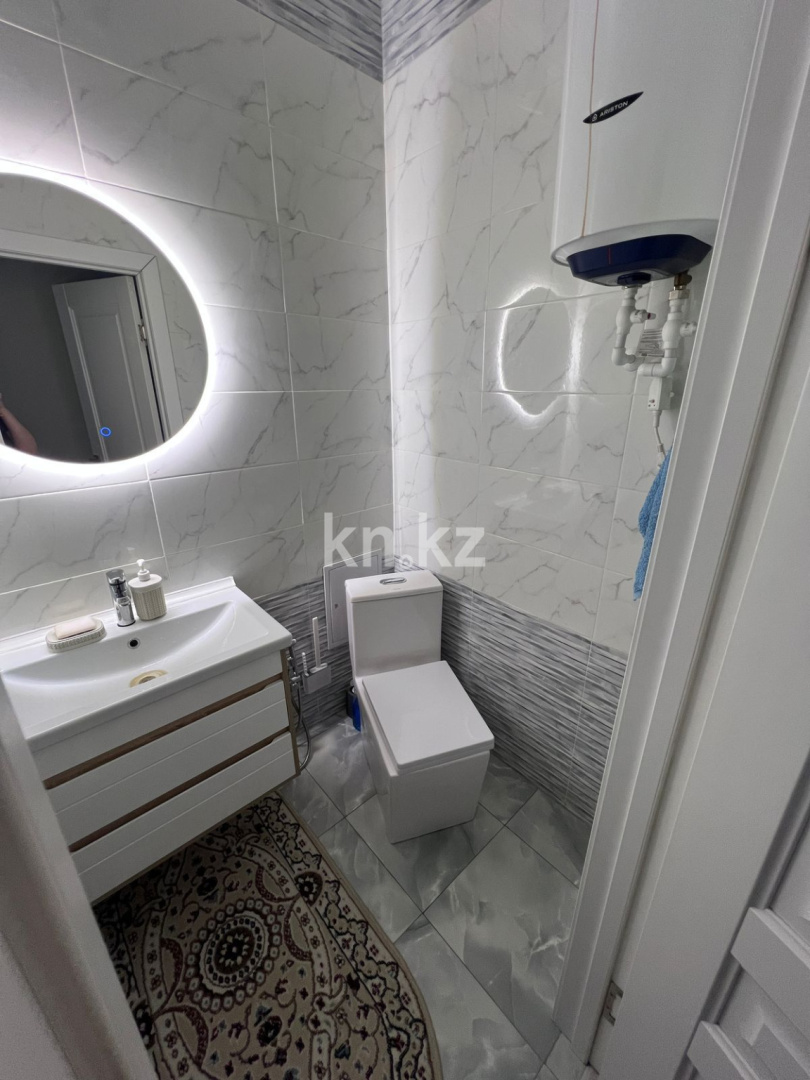 Продажа 3-комнатной квартиры, 74.7 м², ул. Дюсембекова, дом  44/2 - Продажа квартир в Караганде фото 10 из 14