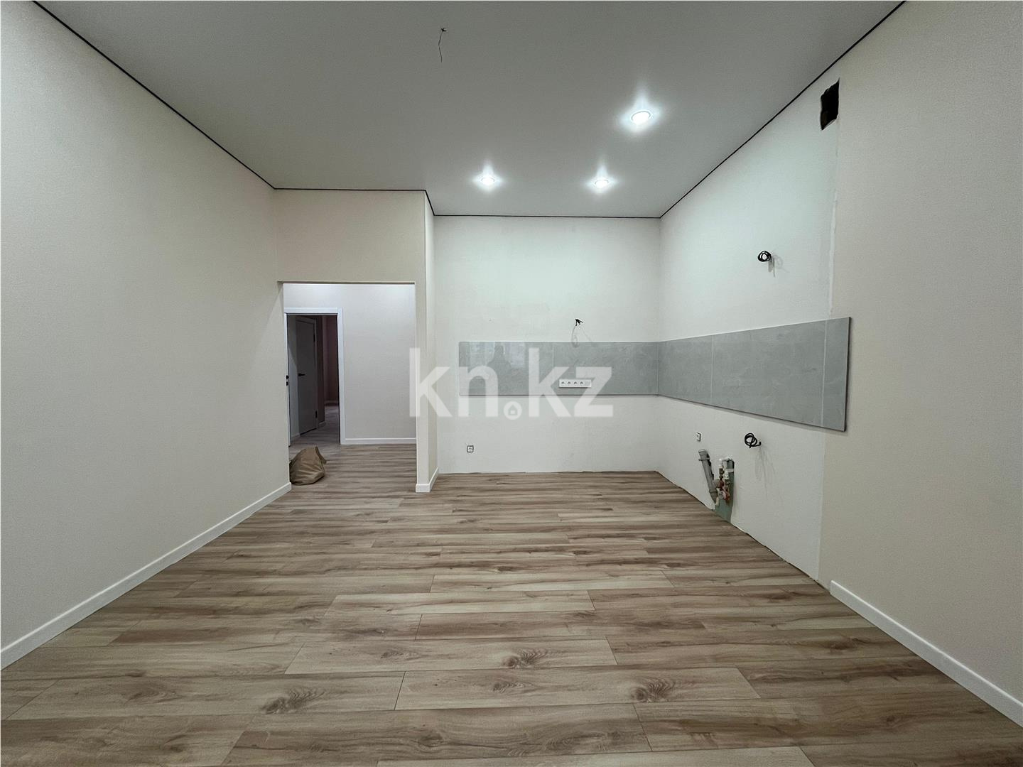 Продажа 3-комнатной квартиры, 67 м², 137 учетный квартал, дом  343 - Продажа квартир в Караганде фото 1 из 9