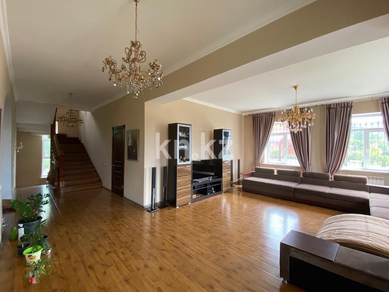 Продажа 7-комнатного дома, 432 м² - Продажа домов, коттеджей в Наурызбайском р-не Алматы фото 2 из 40