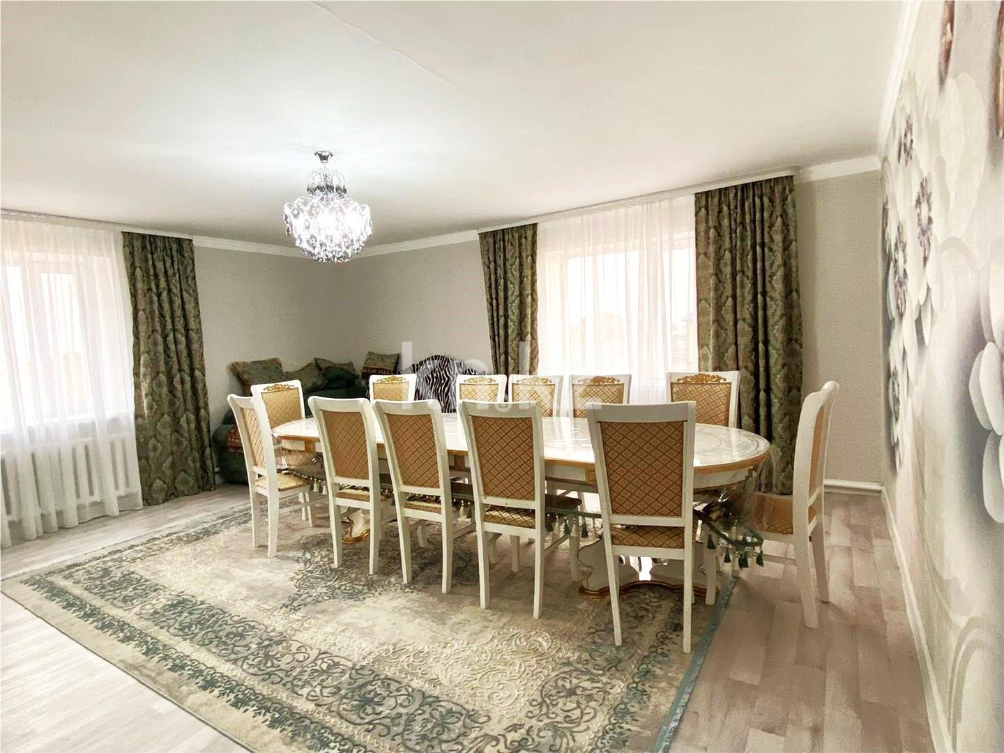Продажа 5-комнатного дома, 220 м² - Продажа домов, коттеджей в Казахстане - страница 2 фото 3 из 24
