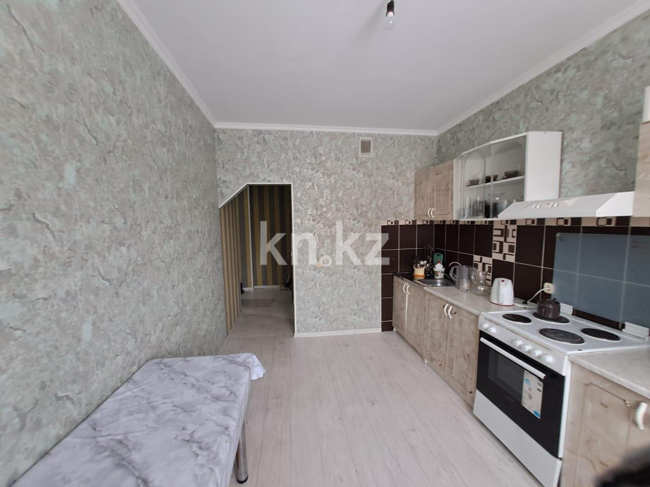 Продажа 2-комнатной квартиры, 60 м², пр. Шахтеров, дом  70 - Продажа квартир в Караганде фото 8 из 13