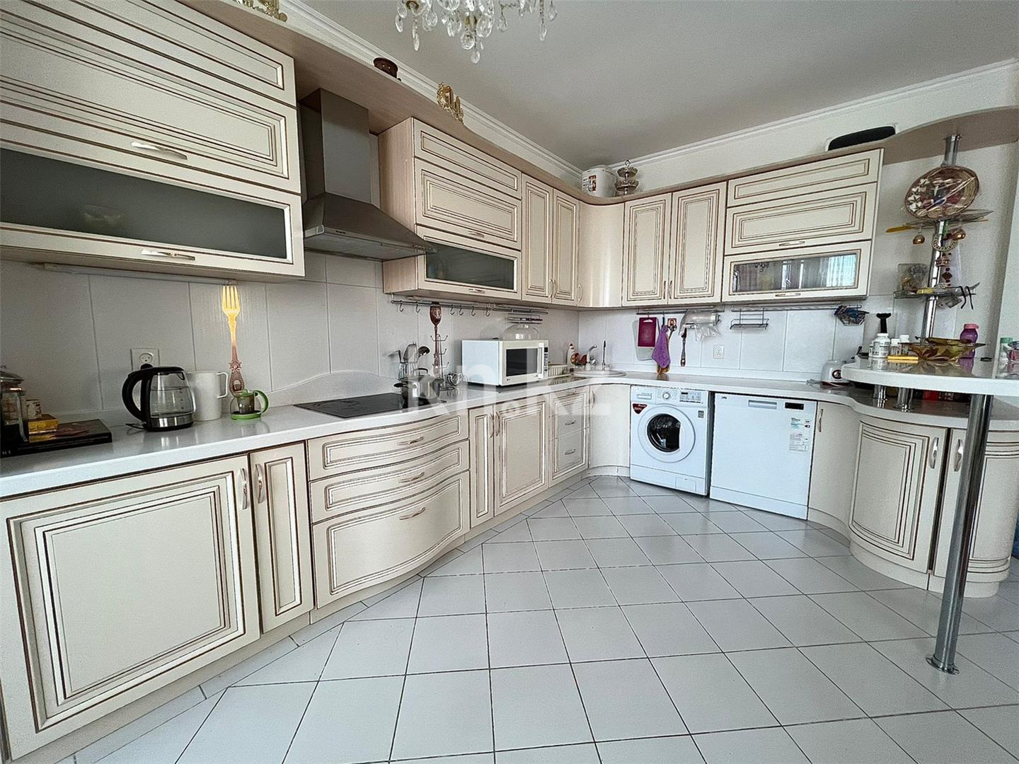 Продажа 4-комнатной квартиры, 202 м², ул. Таттимбета - Продажа квартир в Караганде с фото фото 5 из 21