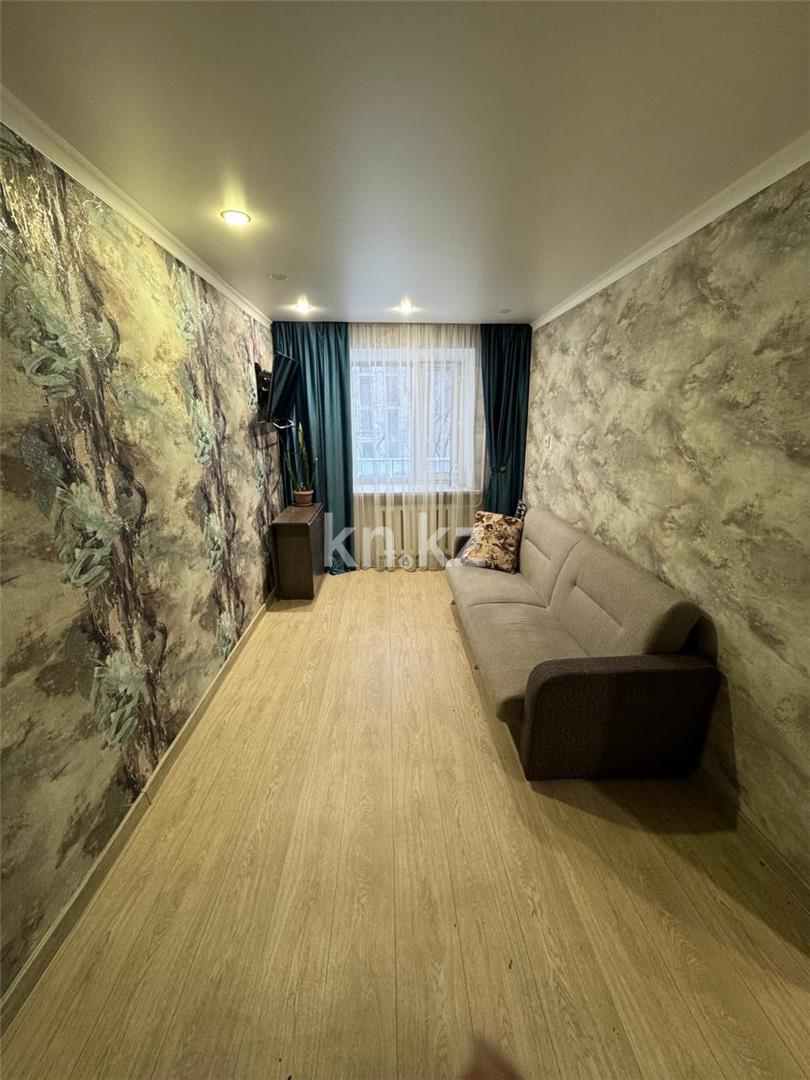 Продажа 1-комнатной квартиры, 27 м², ул. Аманжолова - Продажа  однокомнатных квартир в Караганде фото 1 из 8