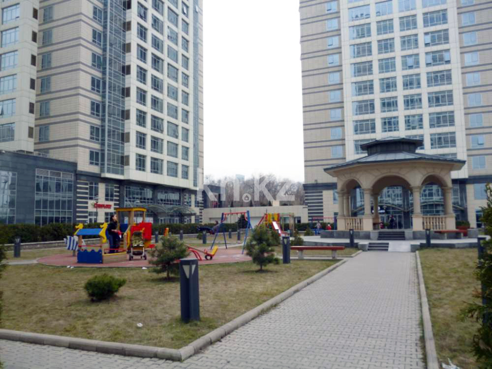 Продажа 3-комнатной квартиры, 98.2 м², бул. Бухар Жырау, дом  27/5 в Алматы - фото 12