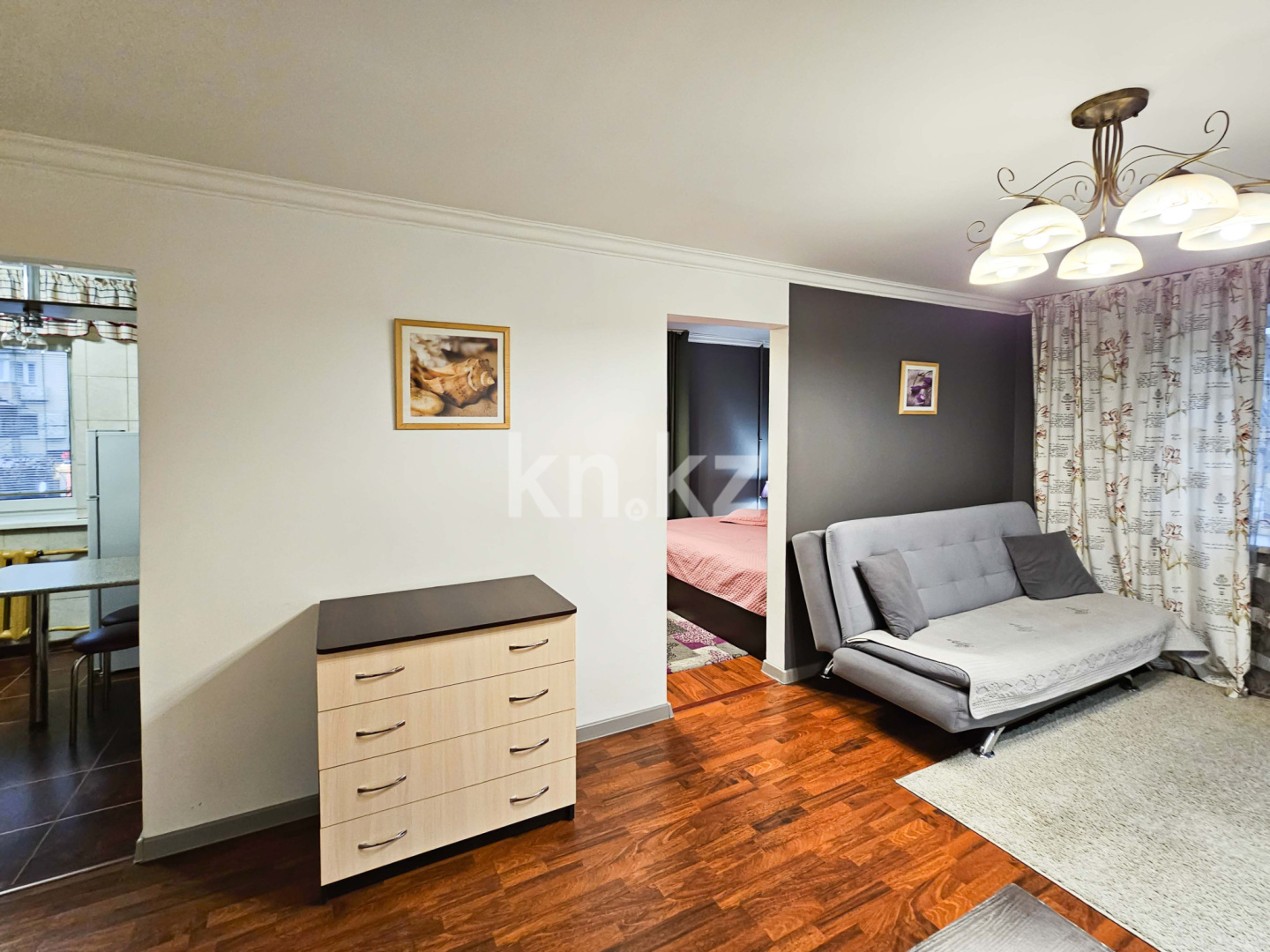 Аренда 2-комнатной квартиры посуточно, 47 м², ул. Наурызбай батыра, дом  82 - ул. Казыбек би - Аренда  двухкомнатных квартир посуточно в Алматы фото 3 из 13