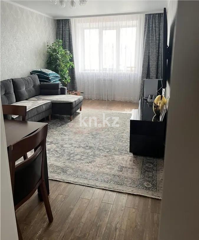 Продажа 3-комнатной квартиры, 86 м², мкр-н Голубые Пруды, дом  4/6 - Продажа  трехкомнатных квартир в Караганде без посредников фото 1 из 6