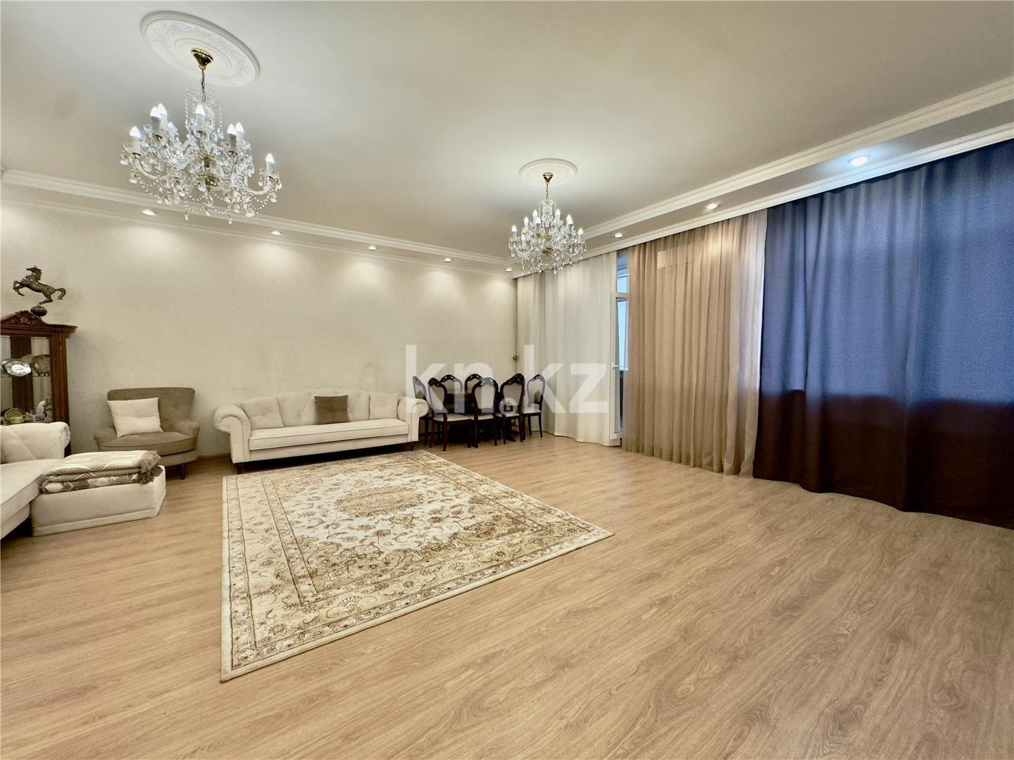 Продажа 5-комнатной квартиры, 217 м², ул. Аманжолова, дом  41 - Продажа  пятикомнатных квартир в Караганде фото 13 из 43