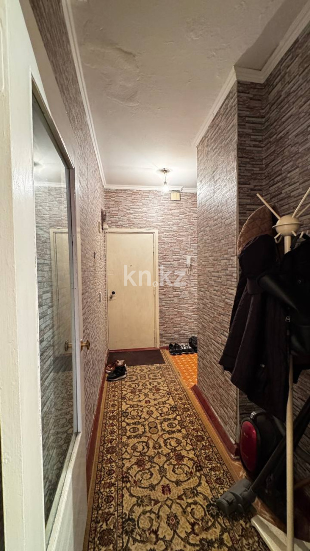 Продажа 1-комнатной квартиры, 38 м², 10 мкр, дом  24 - Продажа и аренда недвижимости в Таразе фото 4 из 14