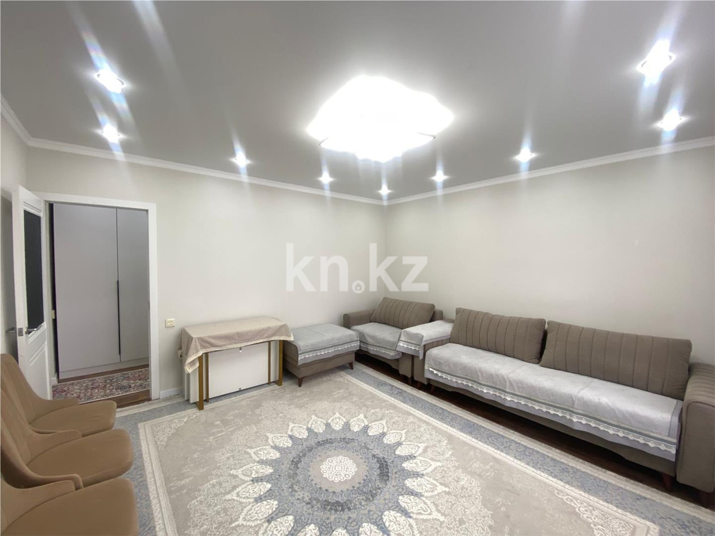 Продажа 3-комнатной квартиры, 76 м² в Караганде