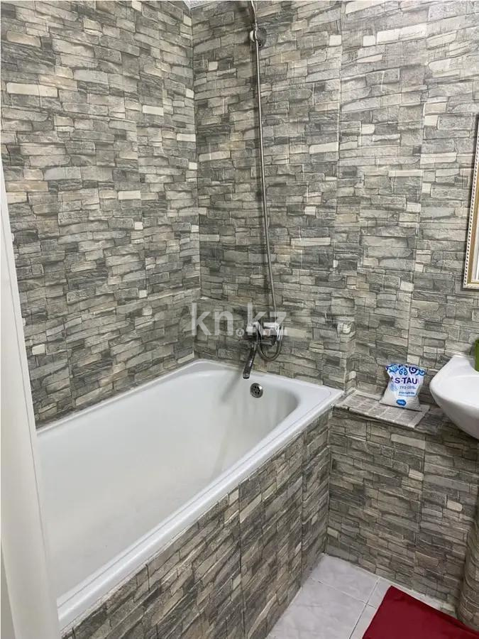 Продажа 4-комнатной квартиры, 81 м² - Продажа четырехкомнатных квартир в кирпичном доме в Караганде фото 5 из 7