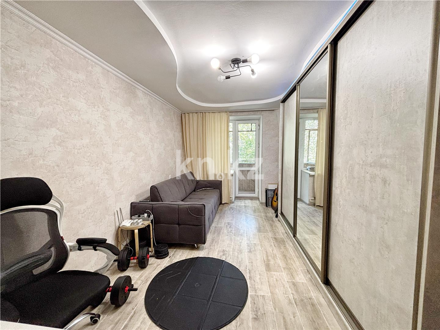 Продажа 3-комнатной квартиры, 65 м², ул. Крылова, дом  38 - Продажа квартир в Караганде фото 3 из 15