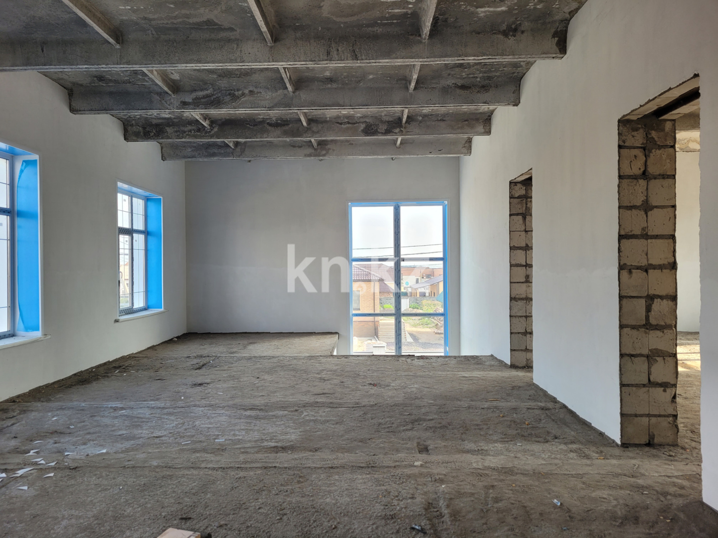 Продажа 6-комнатного дома, 288 м², ул. Ондасынова - Продажа домов, коттеджей в Караганде фото 11 из 18