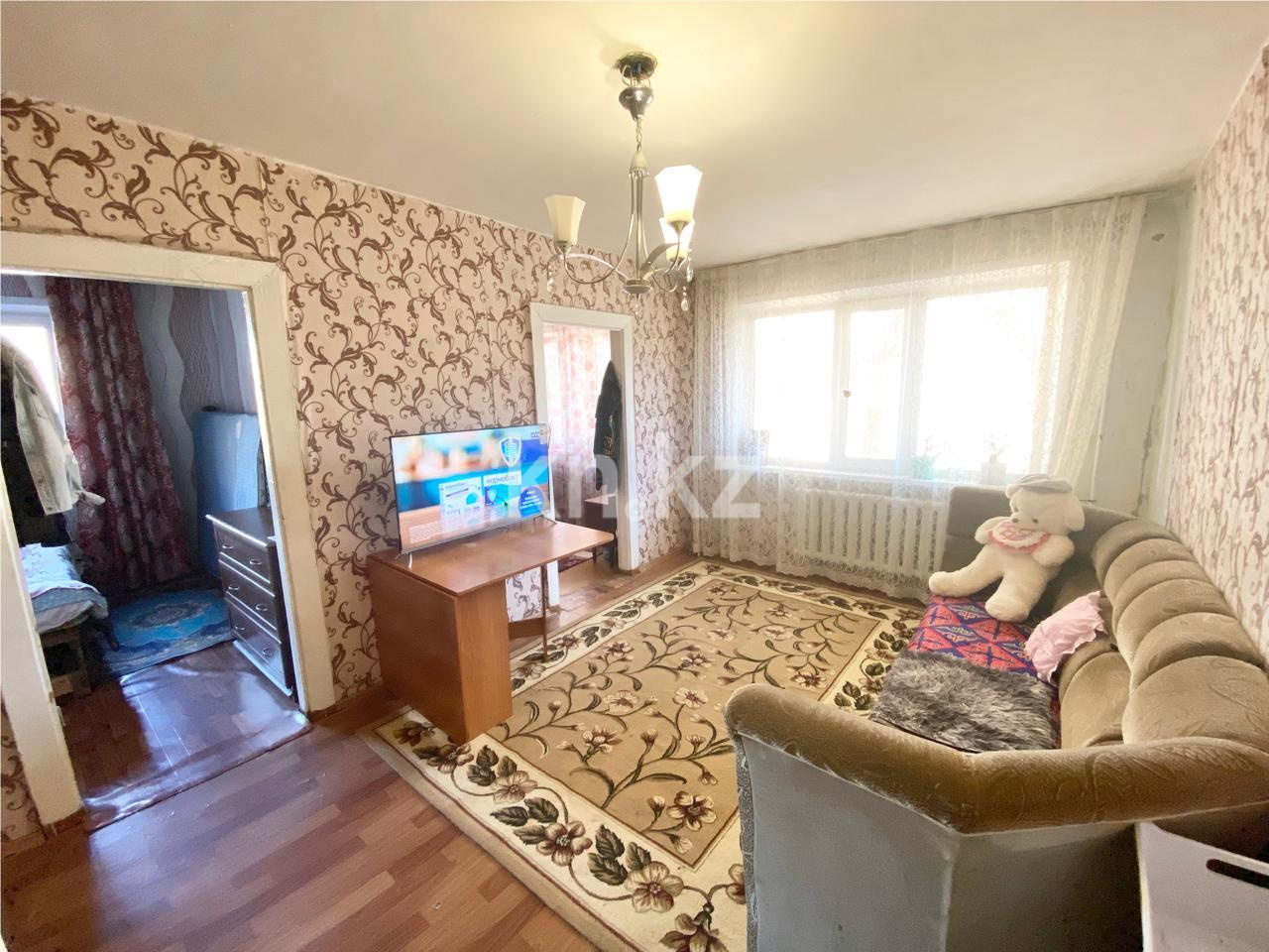 Продажа 3-комнатной квартиры, 46 м², мкр-н 17, дом  35 - Продажа квартир в Караганде фото 1 из 12