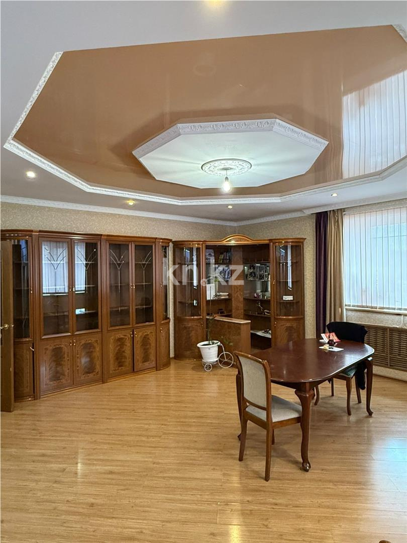 Продажа 7-комнатного дома, 307 м², пер. Капчагайский - Продажа домов, коттеджей в Караганде с фото фото 3 из 20