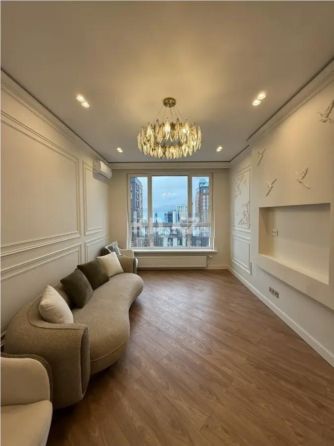 Продажа 2-комнатной квартиры, 83 м² в Алматы