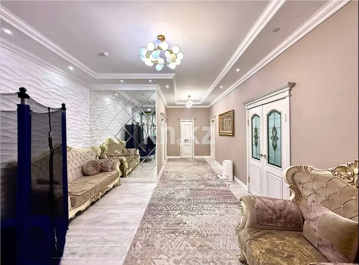 Продажа 4-комнатной квартиры, 165 м², ул. Кенесары, дом  4 - Продажа квартир в Астане фото 1 из 8