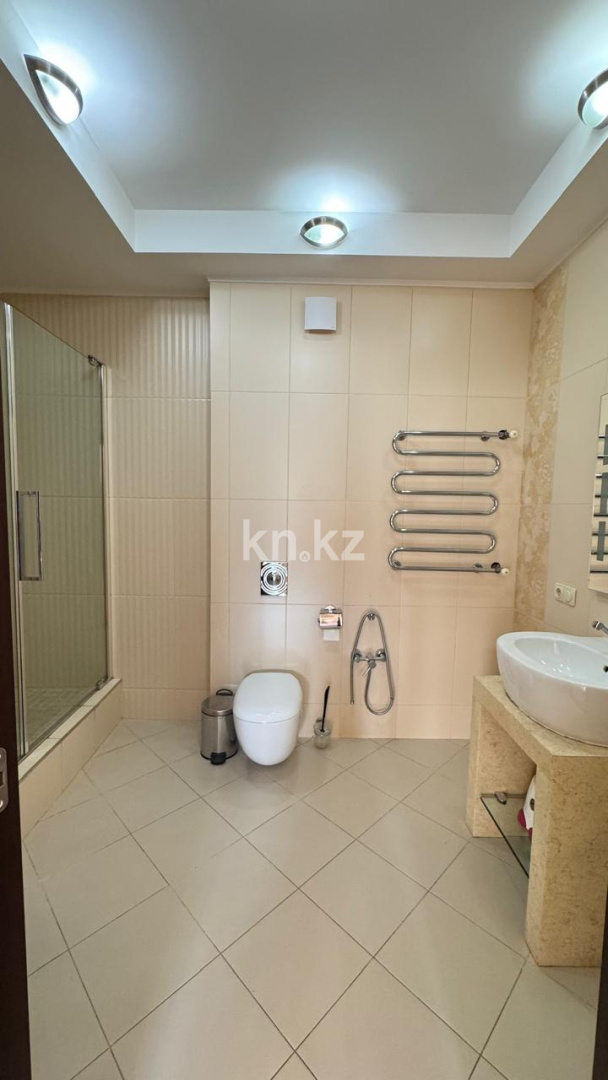 Продажа 4-комнатной квартиры, 252 м², ул. Шукшина в Алматы - фото 16