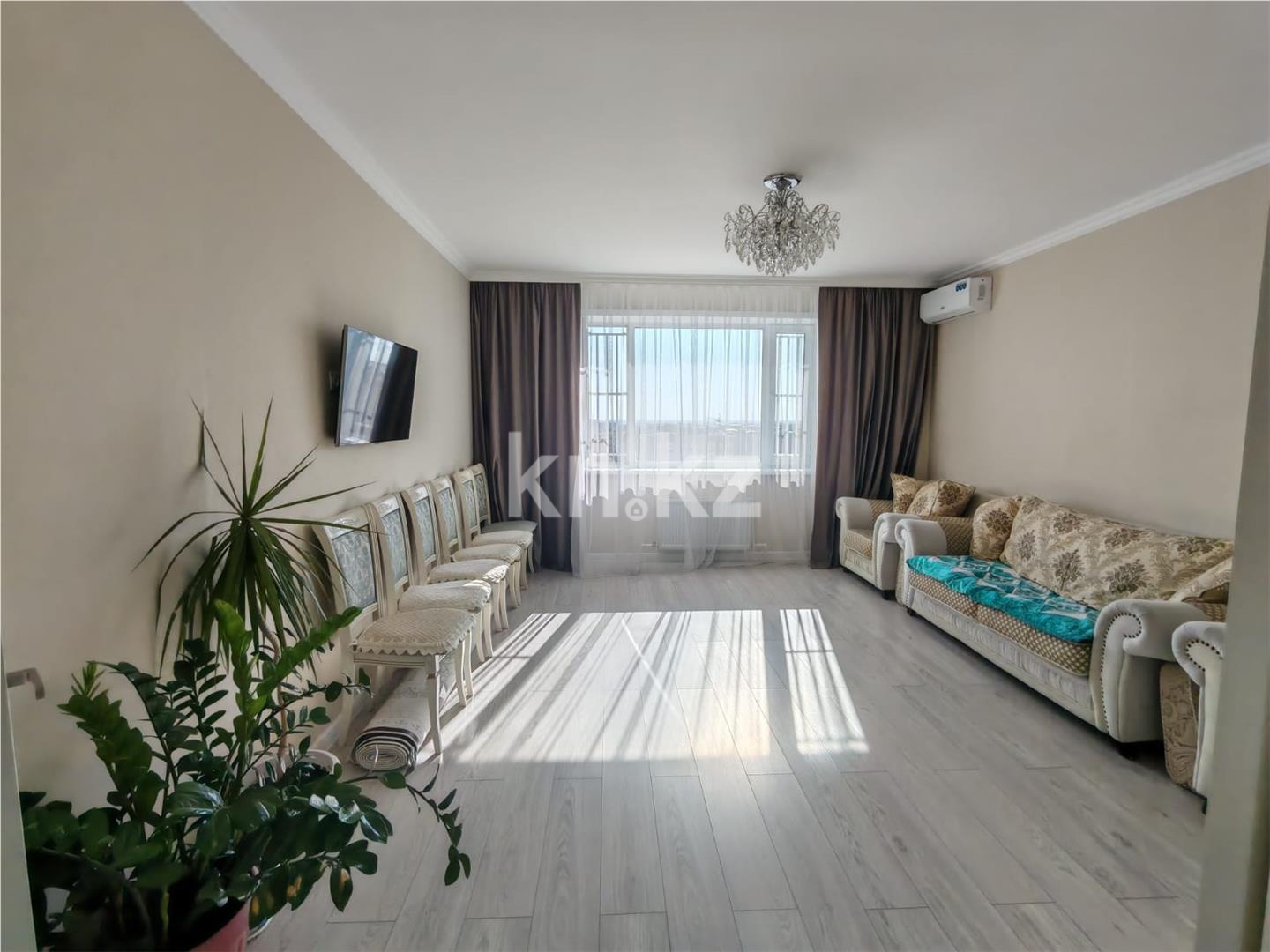 Продажа 2-комнатной квартиры, 68 м², ул. Момышулы - Продажа  двухкомнатных квартир в Караганде фото 1 из 14