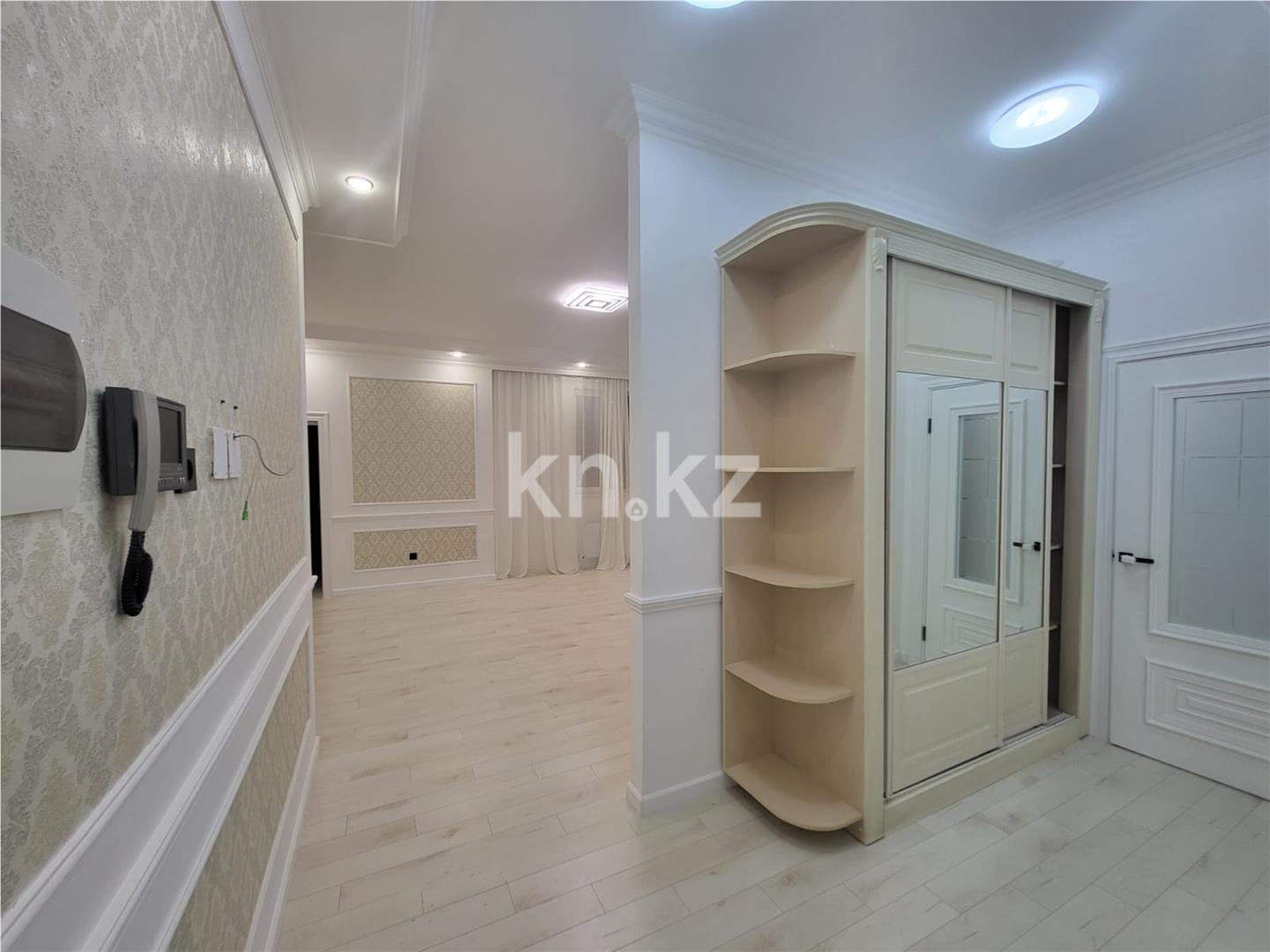 Продажа 4-комнатной квартиры, 119 м², ул. Храпатого в Астане - фото 8