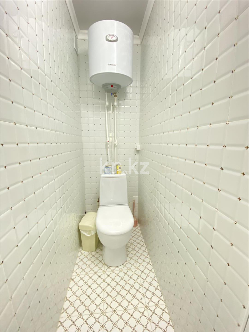 Продажа 4-комнатной квартиры, 62 м², мкр-н 21 - Продажа  четырехкомнатных квартир в Караганде фото 14 из 17