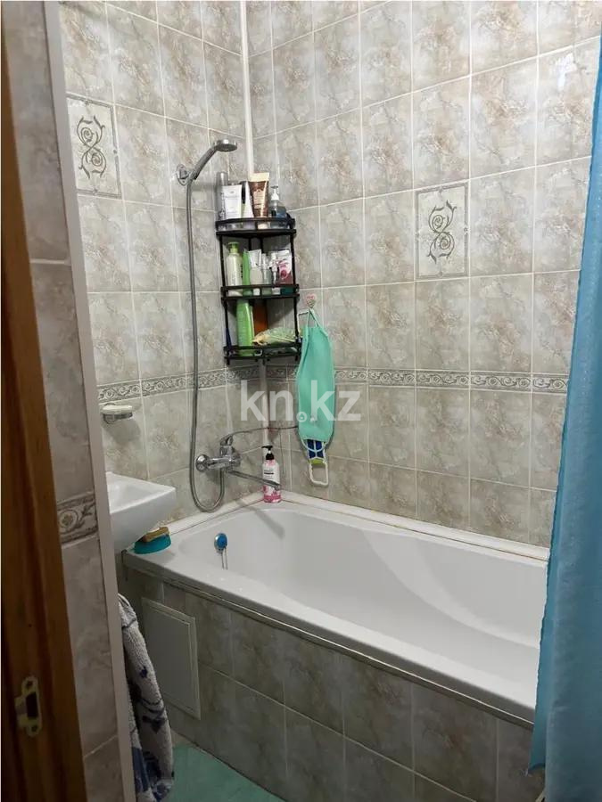 Продажа 3-комнатной квартиры, 106 м², мкр-н Аксай-5, дом  2 в Алматы - фото 5