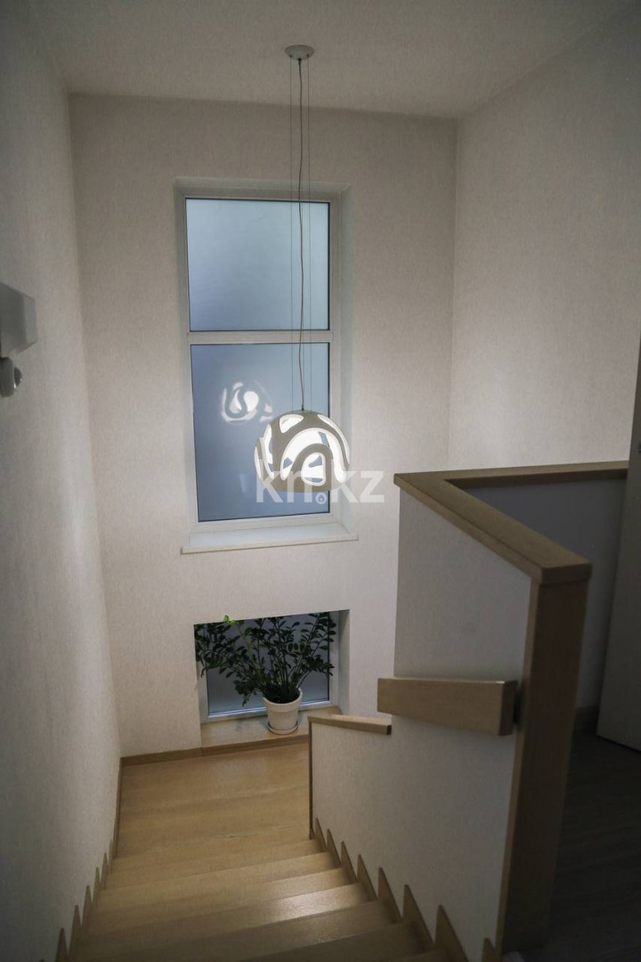 Продажа 6-комнатного дома, 239 м², ул. Басенова - Продажа домов и коттеджей в Алматы фото 19 из 23