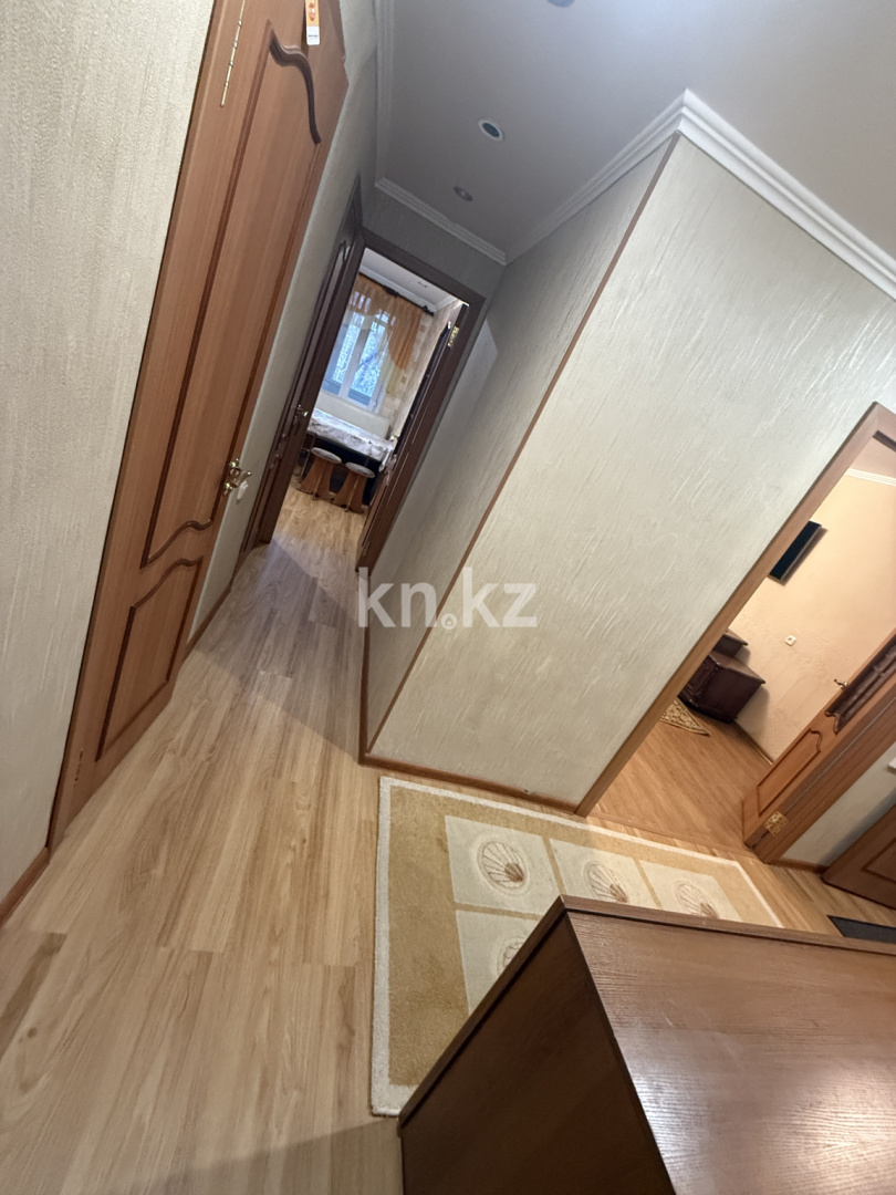 Продажа 3-комнатной квартиры, 63 м², ул. Аманжолова, дом  7 - Продажа квартир в Караганде фото 18 из 20