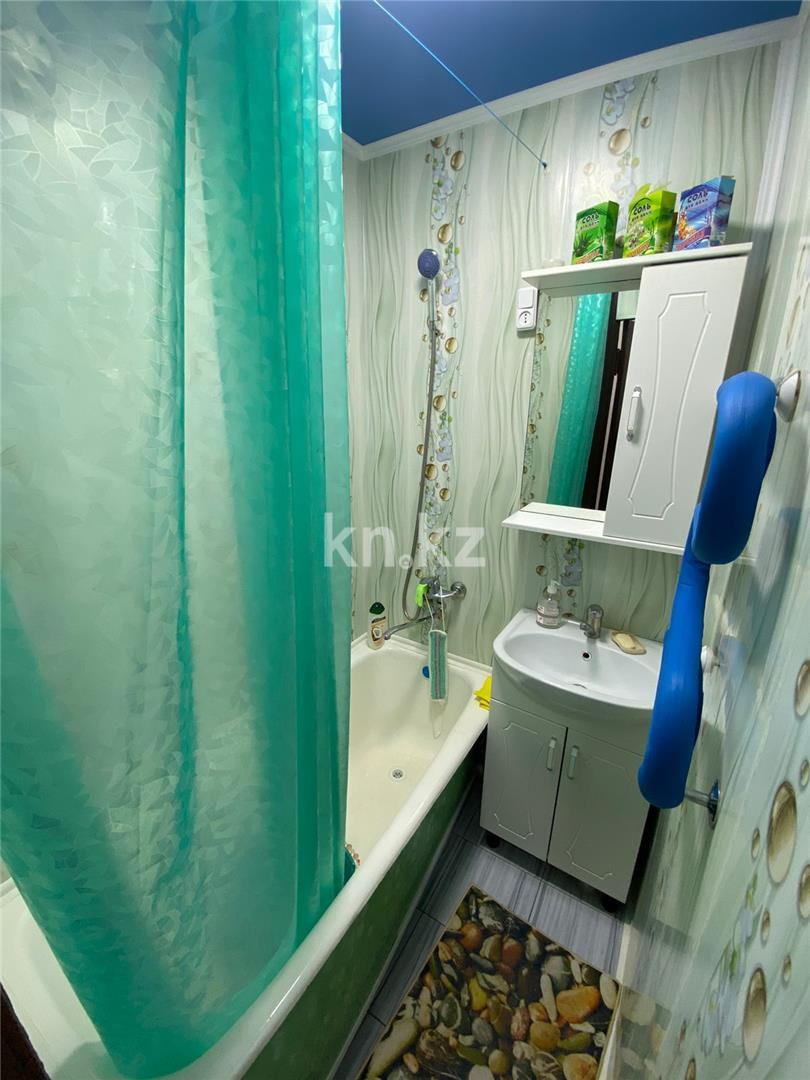 Продажа 2-комнатной квартиры, 43 м², мкр-н 15, дом  12 - Продажа  двухкомнатных квартир в Караганде фото 6 из 11