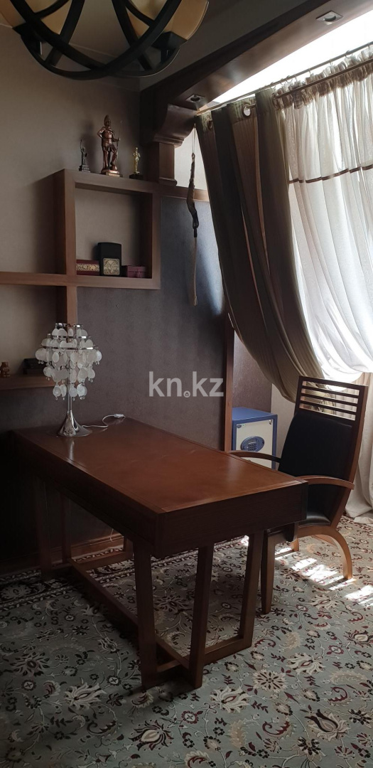 Продажа 7-комнатной квартиры, 227 м², ул. Ерубаева, дом  50/6 - Продажа  пятикомнатных квартир в Караганде без посредников фото 5 из 20